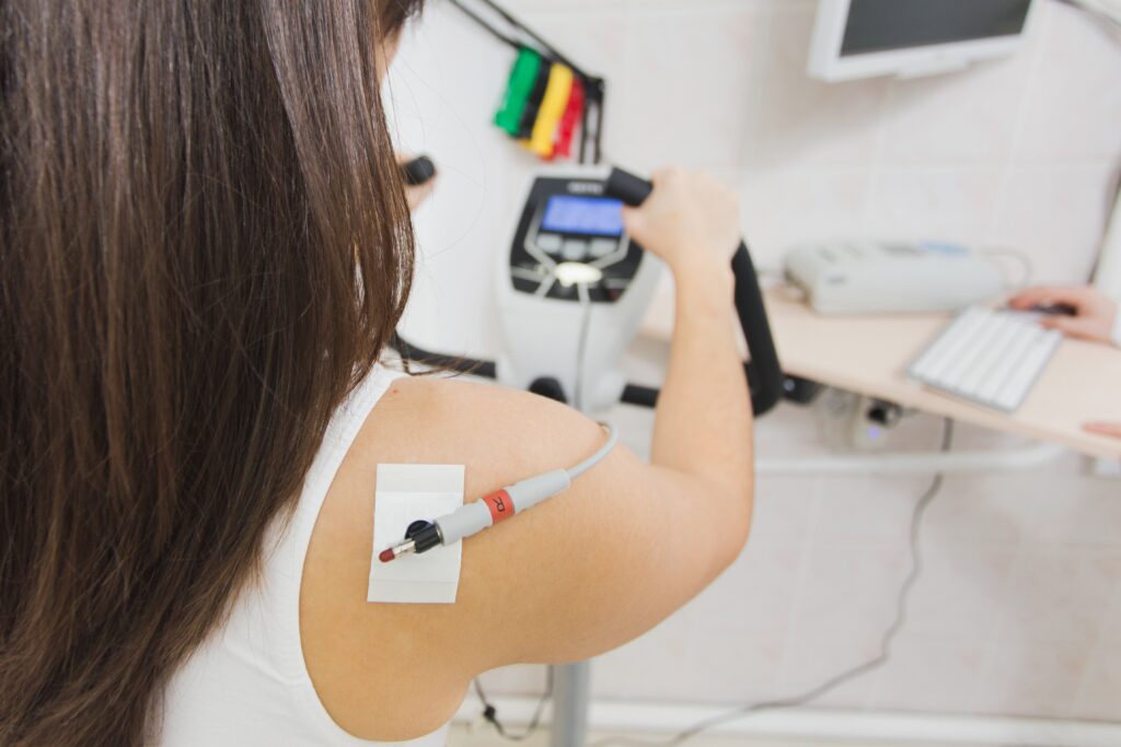 Bicycle,Ergometry,Electrocardiography,,Bicycle,Ergometer,Stress,Test.,Athlete,Does,A